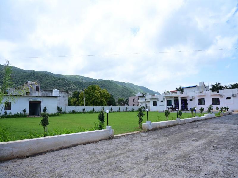 The muskmelon resort and hotel - image 5