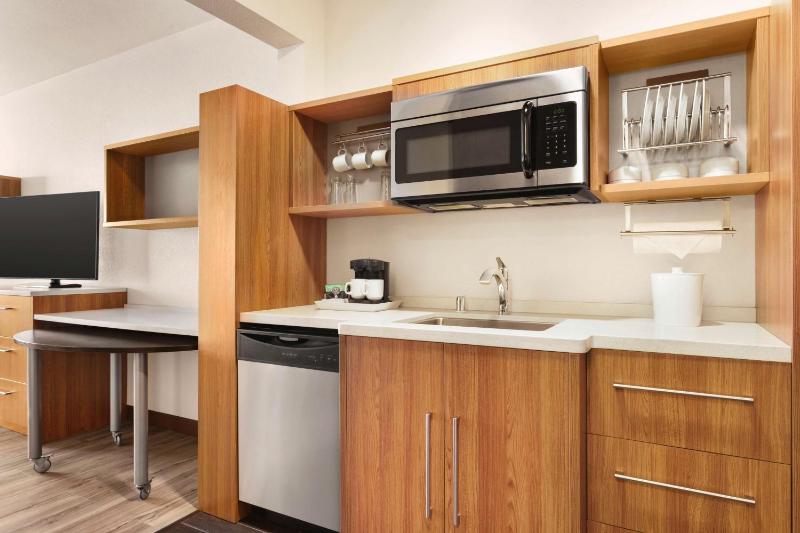 King Studio Suite - Non-Smoking image 4