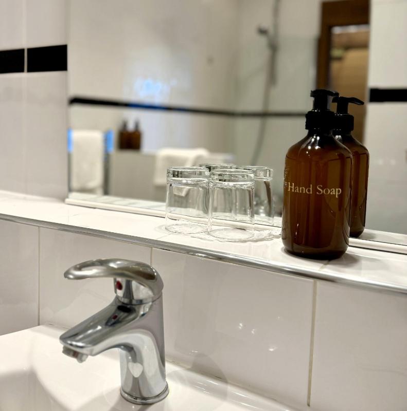 King Room with Balcony image 4