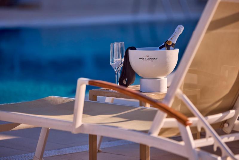 Universal Hotel Neptuno - Adults Only - image 3