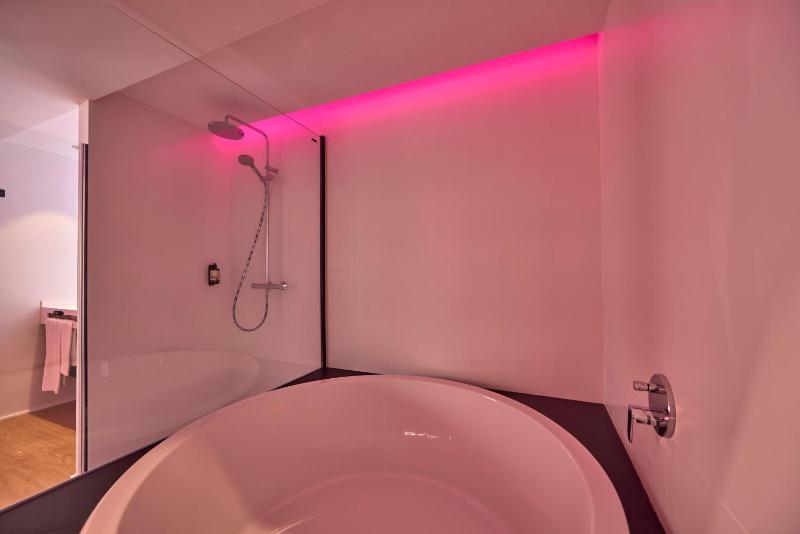 Naughty Suite image 4