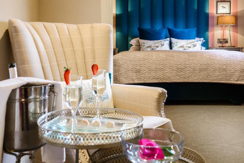 Luxury Alder Room  image 1