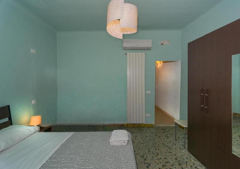 Standard Double Room image 4