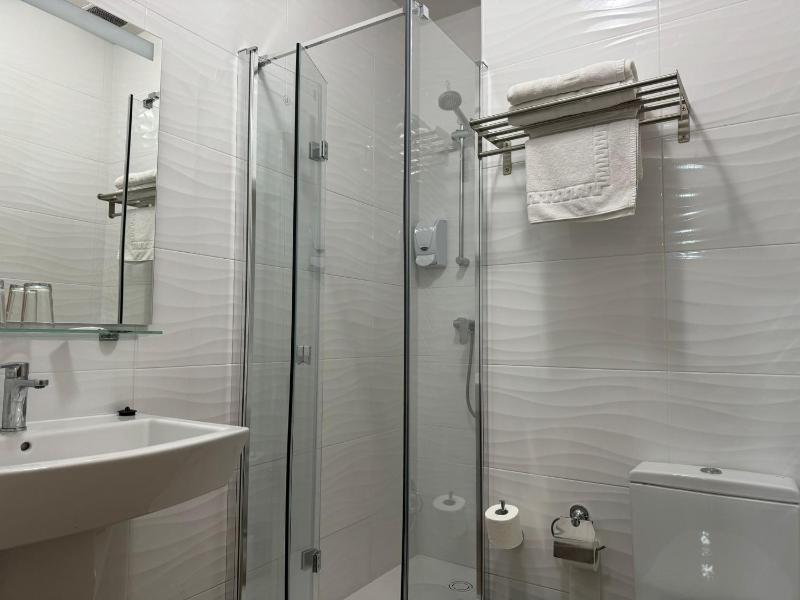 Superior Double Room image 4