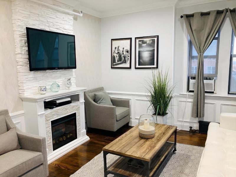 Queen Suite with Sea View image 2