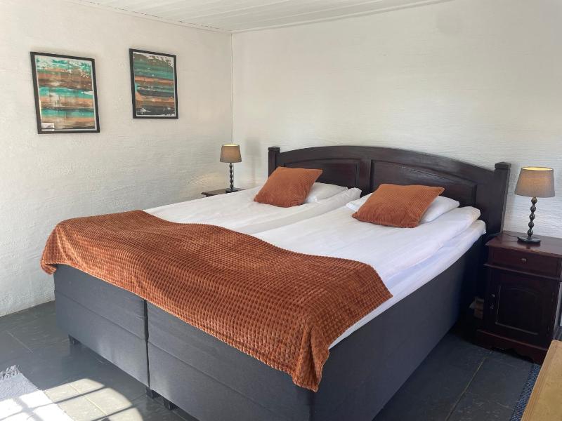 Deluxe Double Room image 1