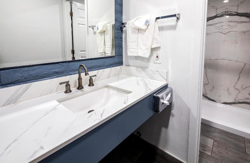 2 Double beds - Non Smoking image 2
