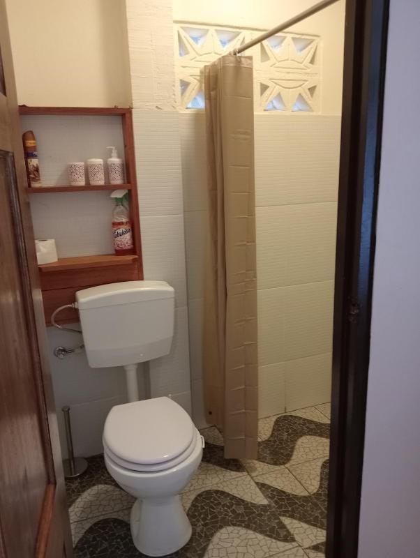 Floh-Jo Tiny House - image 3