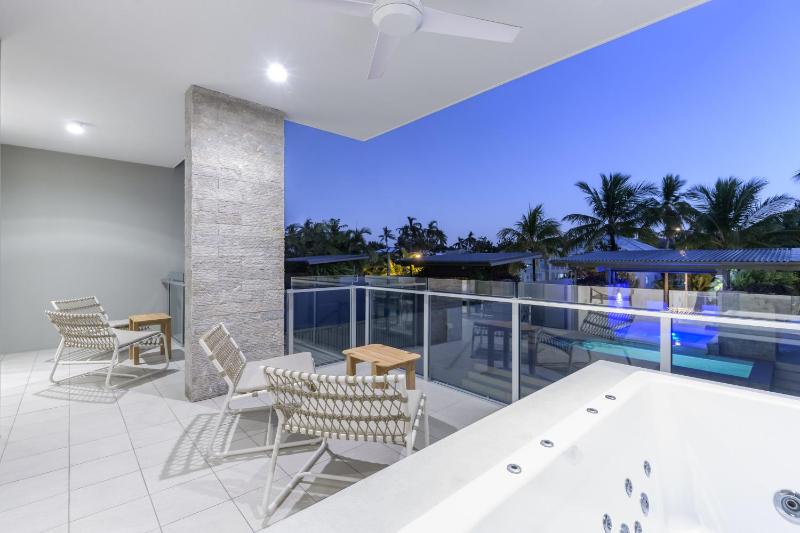 Coconut Grove - image 32
