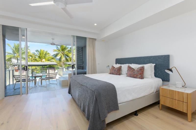 Coconut Grove - image 13