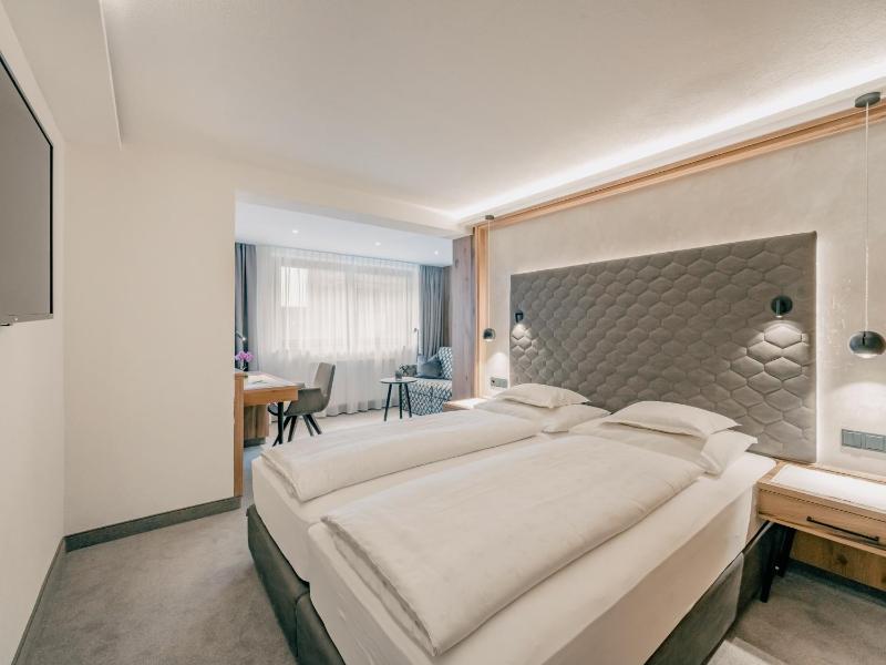 Junior Suite image 4