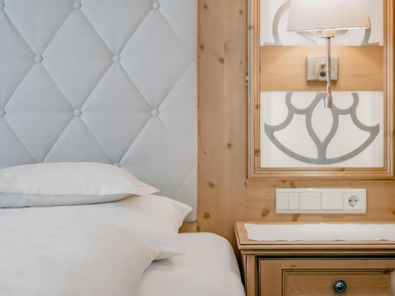 Standard Double Room image 1