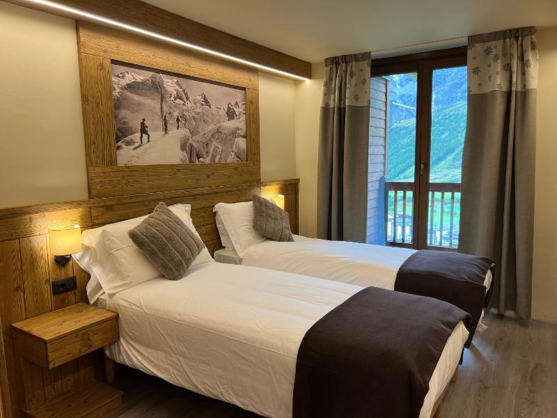 Double or Twin Room image 2