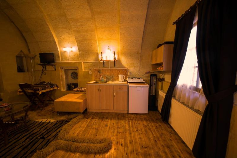 Deluxe Double or Twin Room image 2