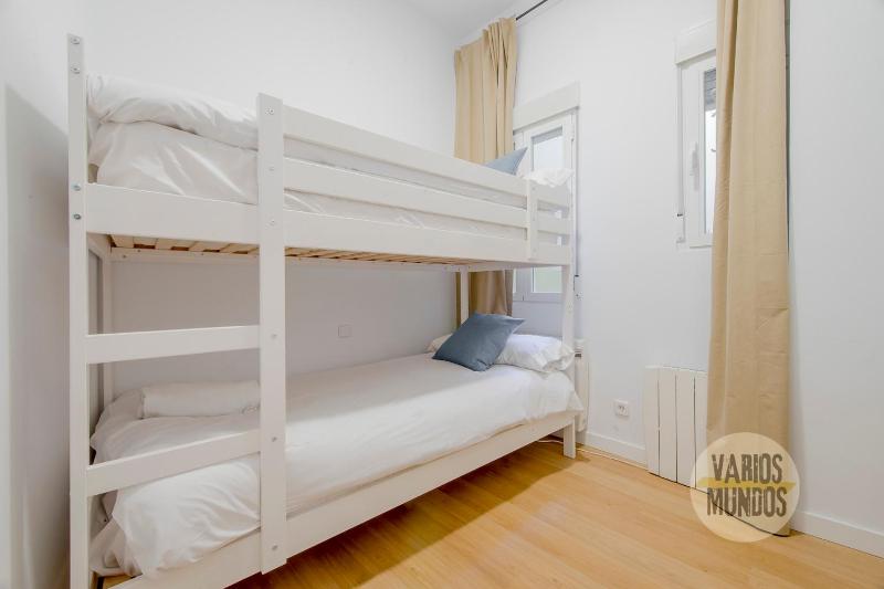 Acogedor Apt para 5pax en el corazon de Chamberi - image 9