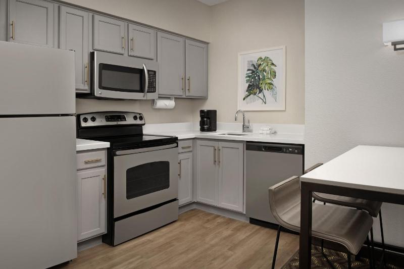 Two-Bedroom Kids Suite image 4