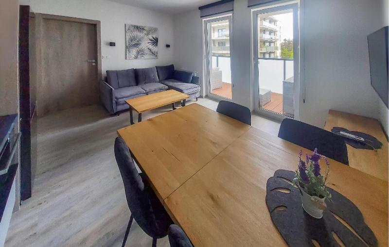 Stunning Apartment In Sianozety With Wifi - image 16
