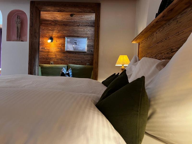 Superior Double Room image 3