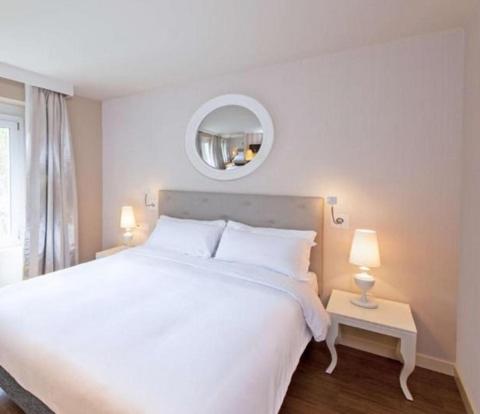 Queen Room image 1