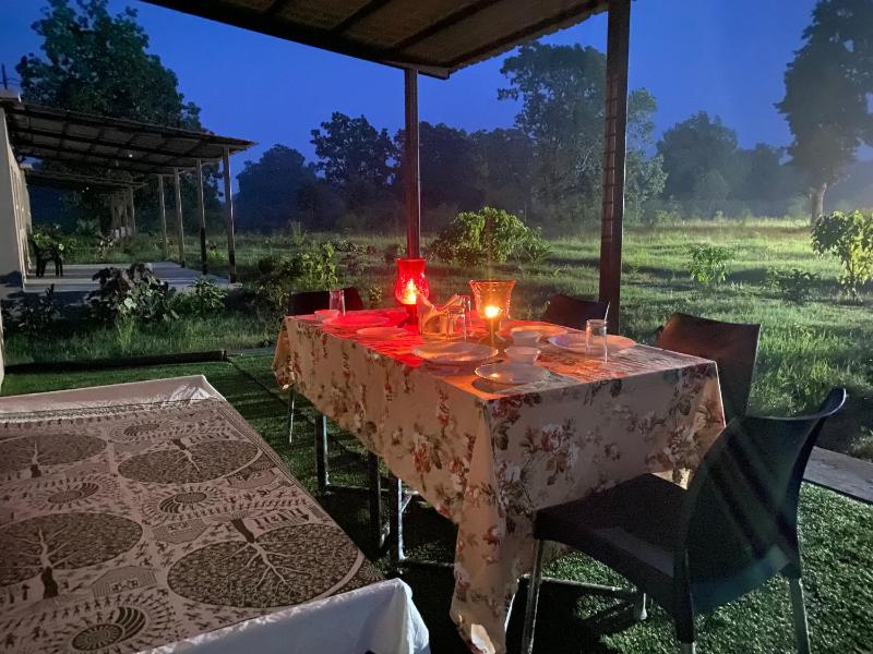 Wildlife Retreat Images