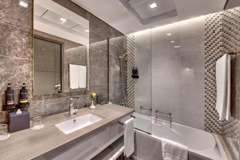 Deluxe Studio Apartment image 1