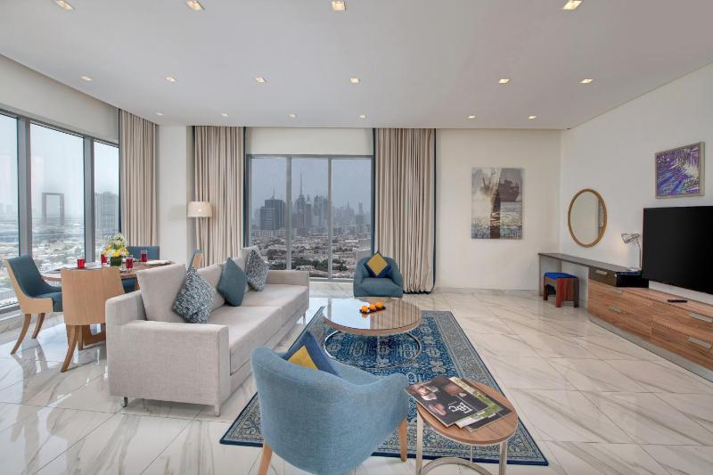 Three-Bedroom Deluxe Apartment image 2