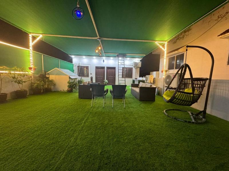 Joher Rooftop Haven-2BR Penthouse in Gulistan e Joher Blk 14 - image 2