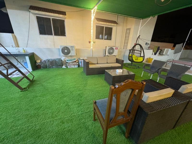 Joher Rooftop Haven-2BR Penthouse in Gulistan e Joher Blk 14 - image 13