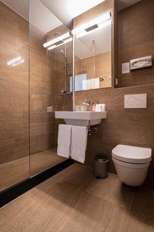 Superior Double Room with Balcony, indoor pool & sauna access image 2