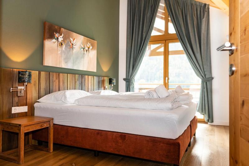 Four-Bedroom Penthouse Apartment image 2