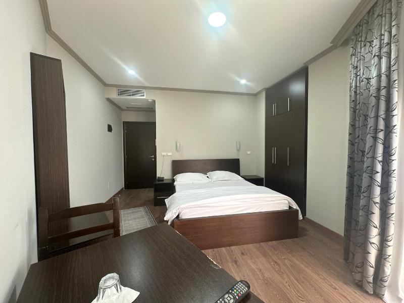 Standard Double or Twin Room with Balcony image 2