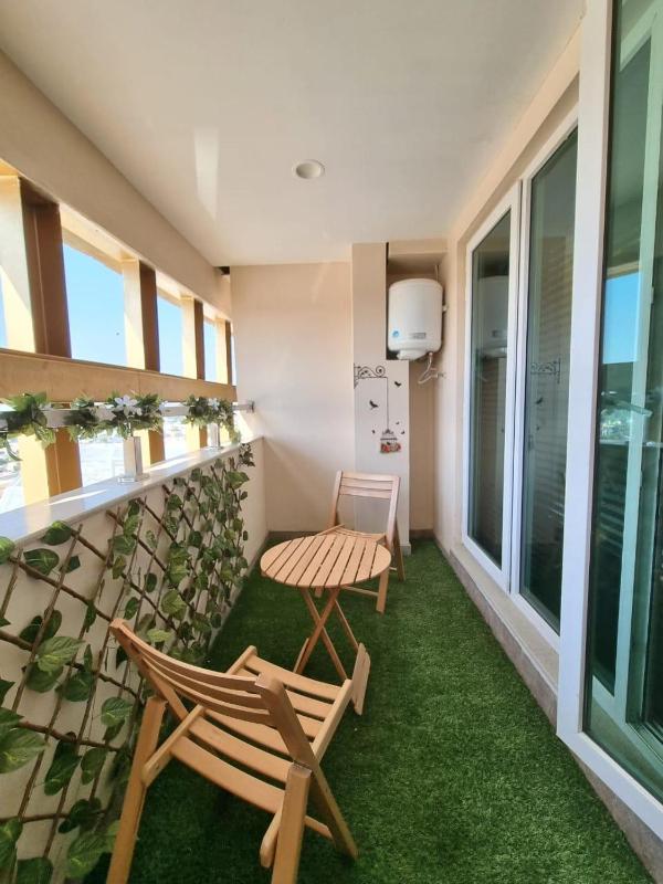 Luxury Gold Crest Apartment - image 9
