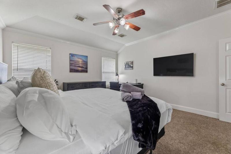 Perfect Harmony - Near Stadiums Airport & Downtown - image 35