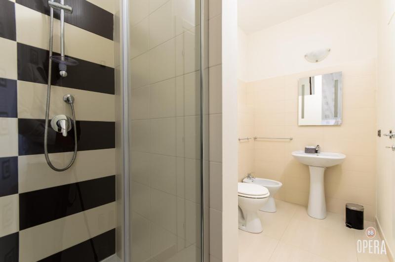 Economy Double or Twin Room image 4