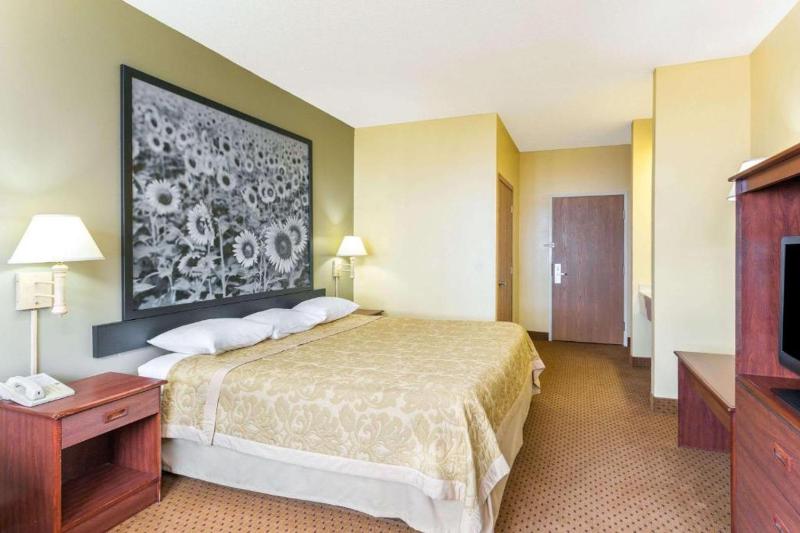 Single Room image 2