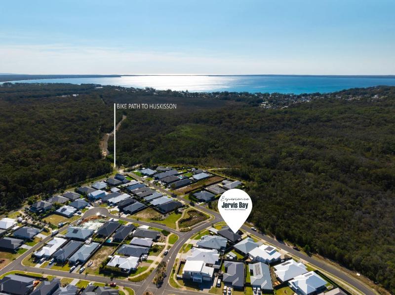 The Bayswood Retreat on Moona Creek by Experience Jervis Bay - image 11