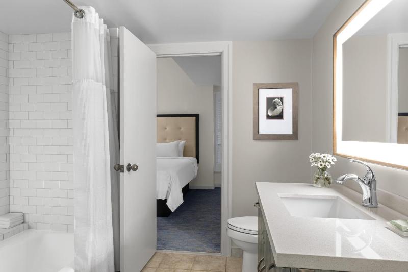 Two-Bedroom Villa with Courtyard View and Balcony image 2