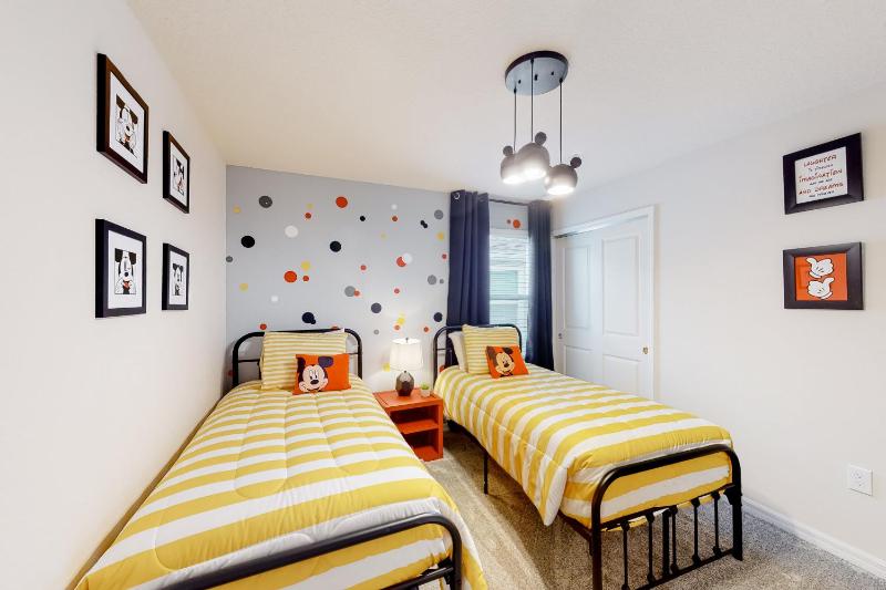 Sweet Retreat Windsor Island Resort Near Orlando and Disney by Shine Villas villa - image 28