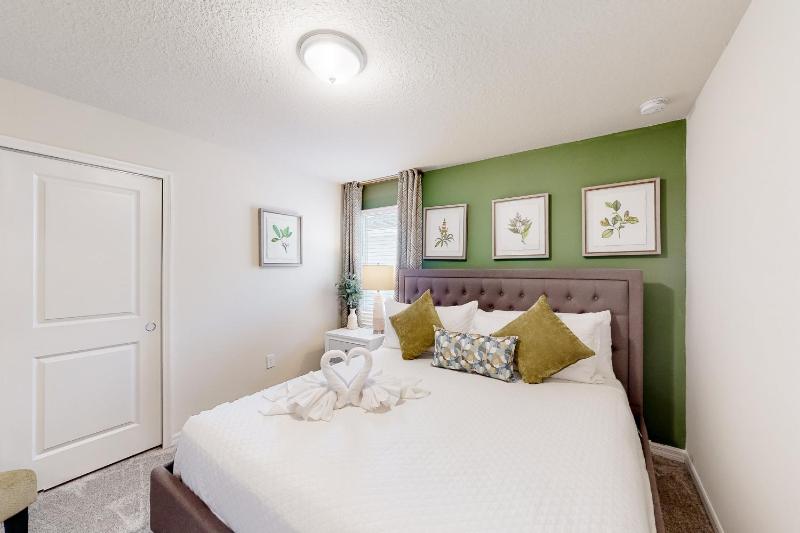 Sweet Retreat Windsor Island Resort Near Orlando and Disney by Shine Villas villa - image 13