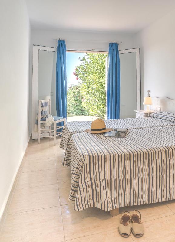 Three-Bedroom Villa image 3