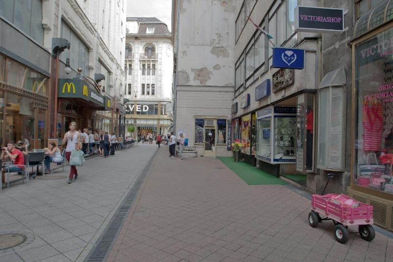 Studio Apartment image 4