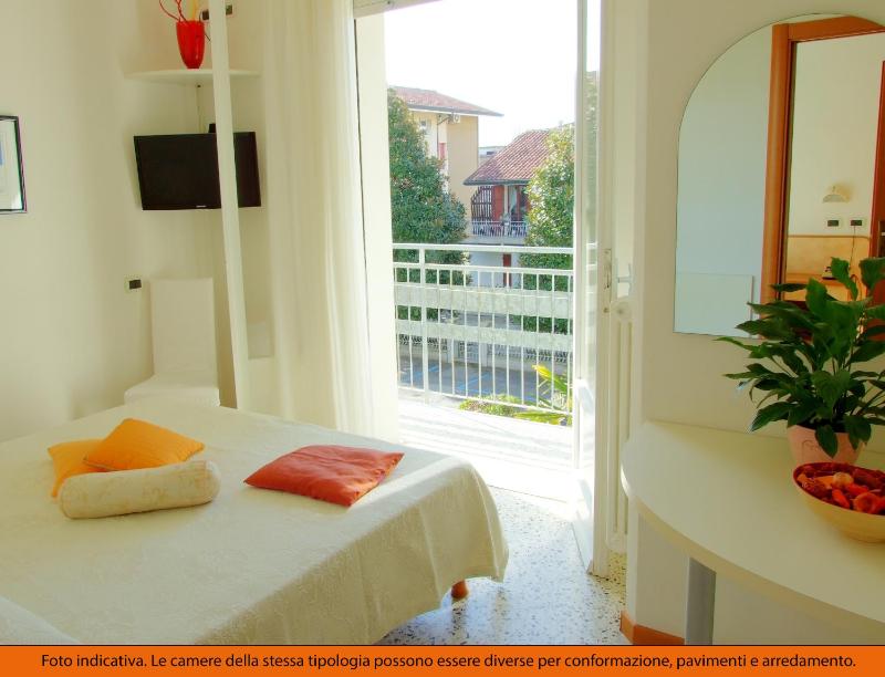 Standard Family Room image 1