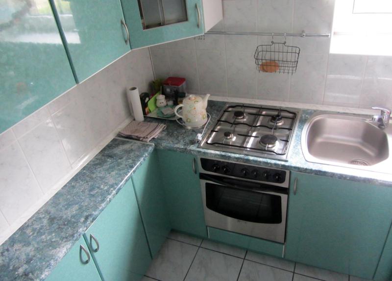 Apartment With Shared Bathroom image 3
