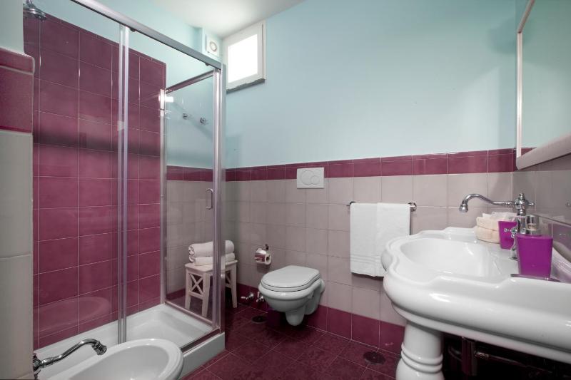 Premium Quadruple Room image 2