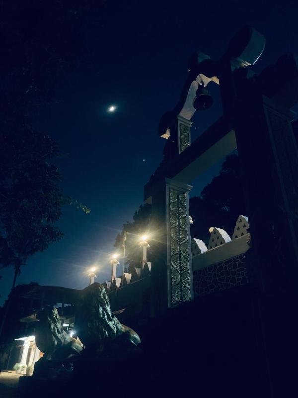 meditation monastery stay - image 33