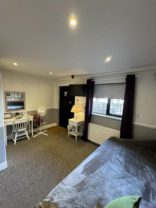 Quadruple Room with Shower image 4