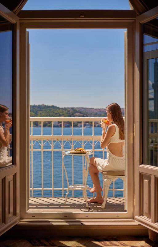 Grand Bosphorus Penthouse Suite image 1