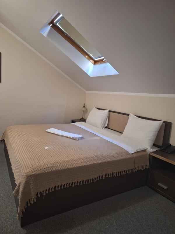 Budget Double Room image 2