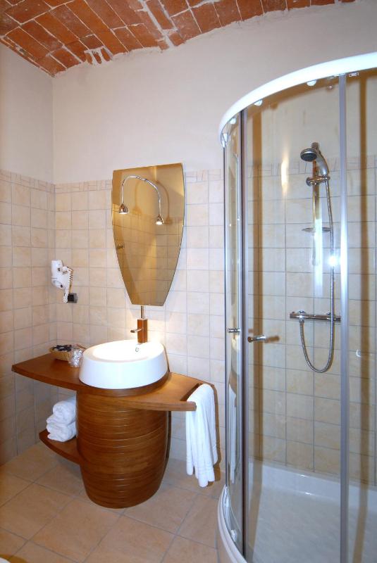 Twin Room image 1