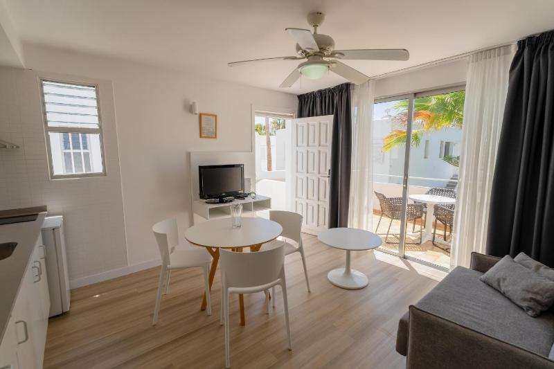 One-Bedroom Apartment image 1